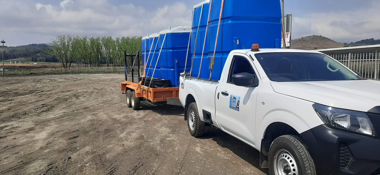 Titan vehicle carrying portable toilet units
